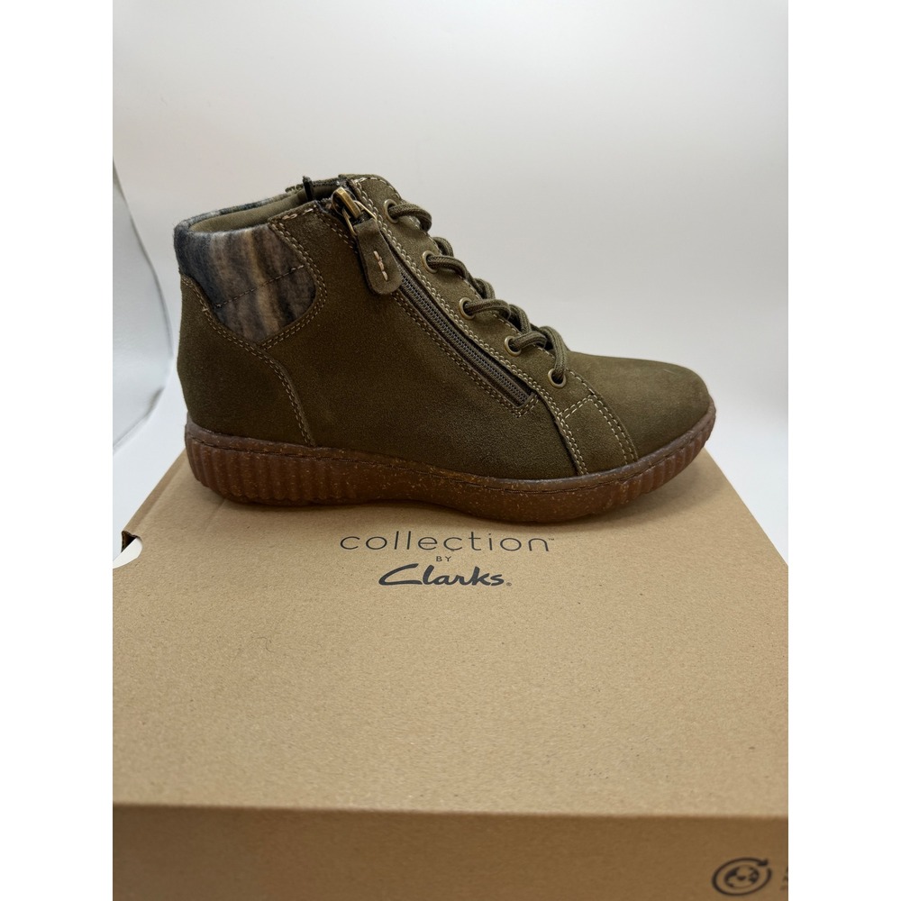 Clarks Caroline Park Olive Suede Lace Up Side Zip Ankle Boots Womens 6.5W Wide
